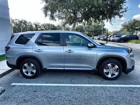 Used 2023 Honda Pilot EX-L image 10