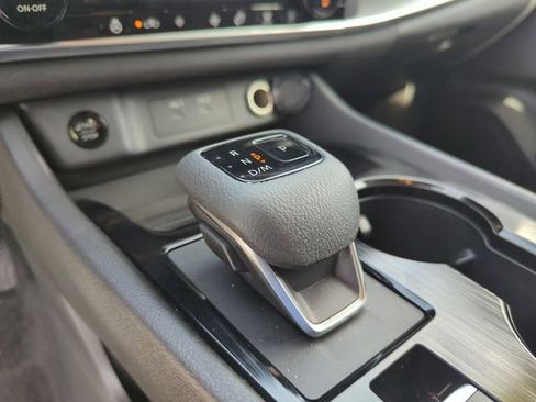 Certified 2025 Nissan Rogue SV w/ SV Premium Package image 38