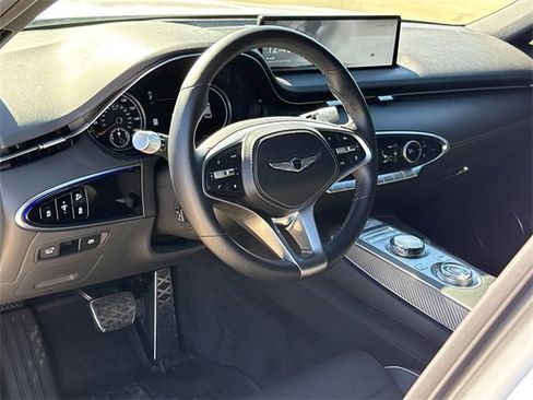 Used 2025 Genesis GV70 3.5T Sport image 21