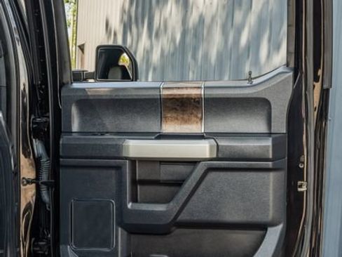 Used 2022 Ford F450 Lariat w/ Lariat Ultimate Package AWD/4WD image 35