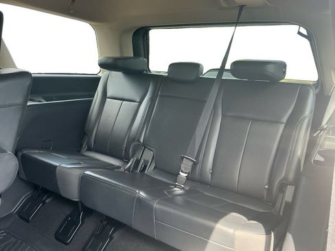 Certified 2024 Ford Expedition XLT RWD image 21