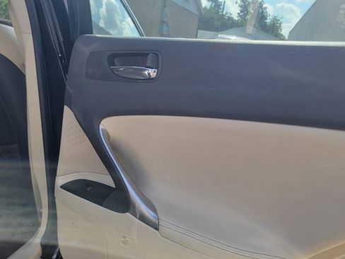 Used 2010 Lexus IS 250 w/ Preferred Accessory Package RWD image 22