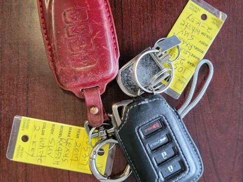 Used 2017 Lexus RX 450h AWD image 29