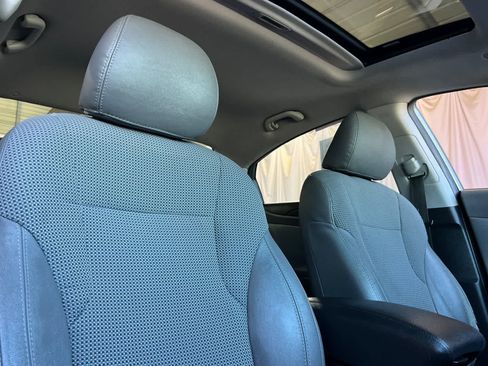 Used 2013 Hyundai Sonata SE w/ Navigation & Sunroof Pkg FWD image 18