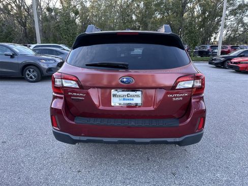 Used 2015 Subaru Outback 3.6R Limited image 5