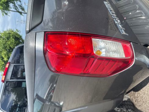 Used 2016 Nissan Frontier SV image 39