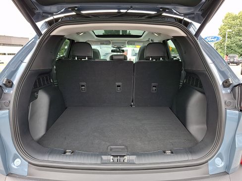 Used 2023 Ford Escape SE w/ PHEV Premium Package FWD image 30