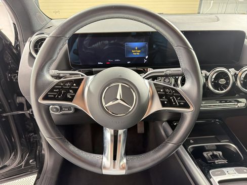 Used 2025 Mercedes-Benz GLA 250 image 16