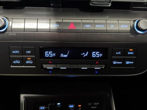 New 2026 Hyundai Kona SEL Premium AWD/4WD image 18