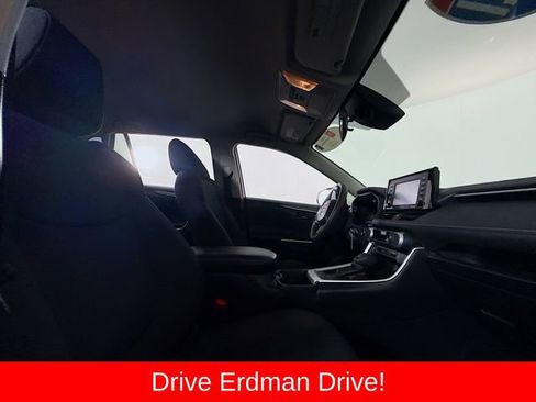 Certified 2021 Toyota RAV4 LE FWD image 24