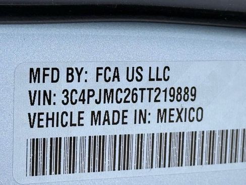 New 2026 Jeep Cherokee Overland w/ Advanced Pro Tech Group AWD/4WD image 39