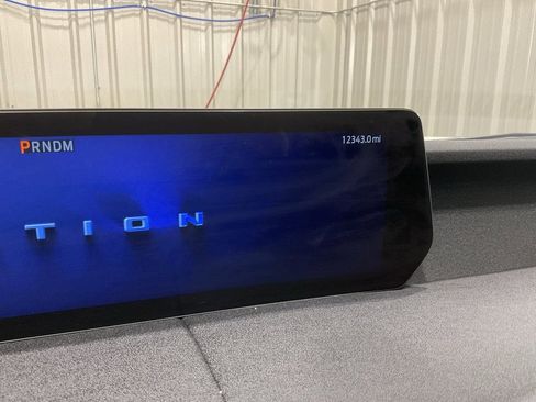 Used 2025 Ford Expedition Max Platinum w/ Stealth Appearance Package image 17