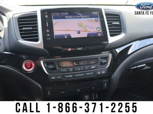 Used 2017 Honda Pilot Touring image 38