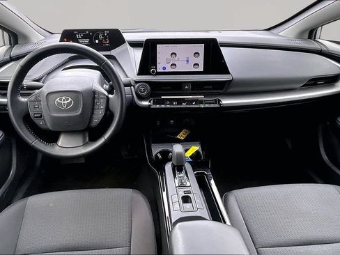 Used 2023 Toyota Prius LE FWD image 8