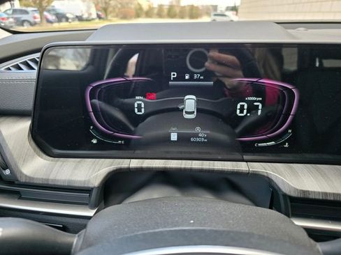 Used 2023 Kia Telluride EX image 33