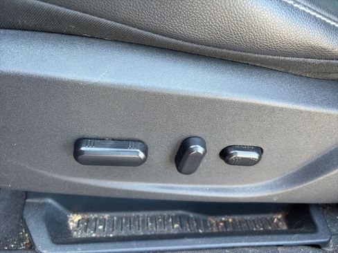 Used 2015 Ford Escape SE w/ Equipment Group 201A AWD/4WD image 15