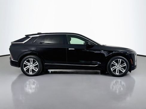 Used 2024 Cadillac Lyriq Tech w/ Driver Assist Package AWD/4WD image 9