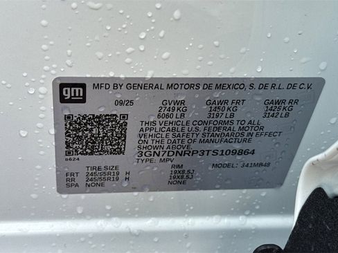 New 2026 Chevrolet Equinox EV LT image 27