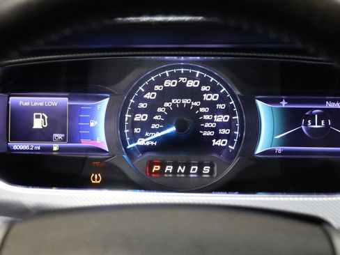 Used 2013 Ford Taurus SHO image 53