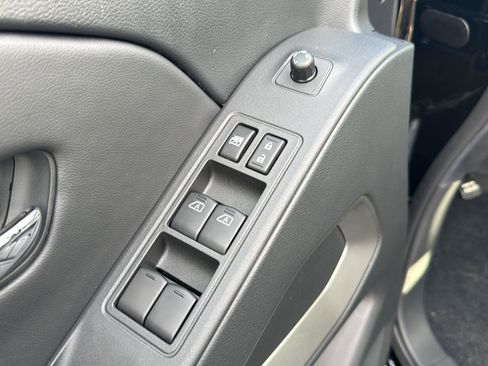 New 2026 Nissan Frontier SV w/ SV Convenience Package image 28