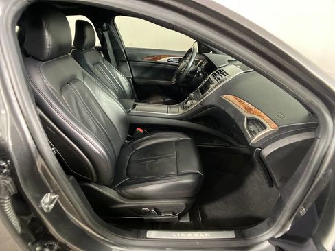 Used 2020 Lincoln MKZ Reserve w/ Elements Package image 9