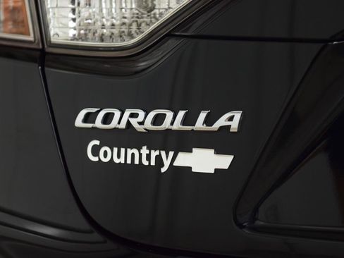 Used 2024 Toyota Corolla SE w/ SE Convenience Package FWD image 22