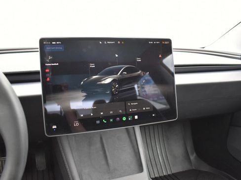 Used 2026 Tesla Model 3 RWD image 16