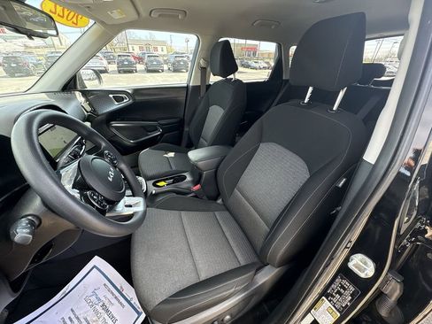 Used 2022 Kia Soul S image 13