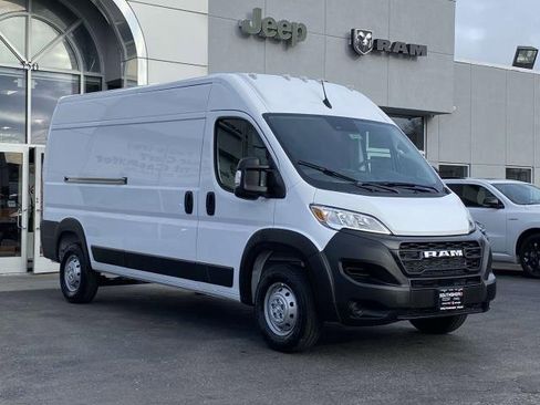 New 2024 RAM ProMaster 2500 w/ Convenience Group image 1