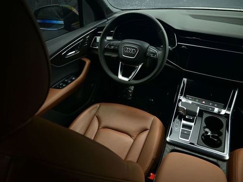 Used 2021 Audi Q7 3.0T Premium Plus image 15