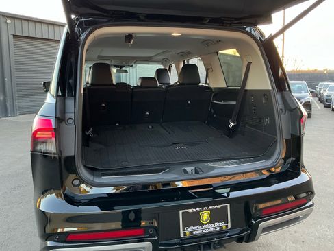 Used 2025 INFINITI QX80 Luxe w/ Cargo Package image 26