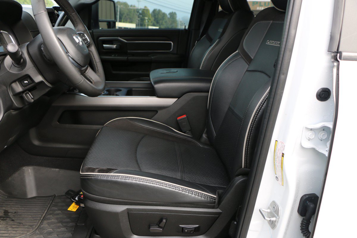 Used 2025 RAM 2500 Laramie AWD/4WD image 27