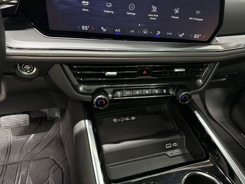 Used 2025 Chevrolet Tahoe RST w/ Comfort Package image 17