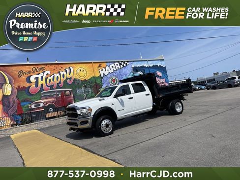 Used 2022 RAM 5500 Tradesman w/ Chrome Appearance Group AWD/4WD image 1