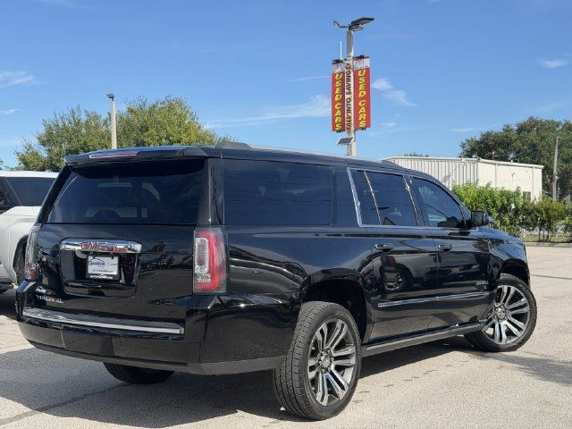 Used 2020 GMC Yukon XL Denali w/ Denali Ultimate Package RWD image 3