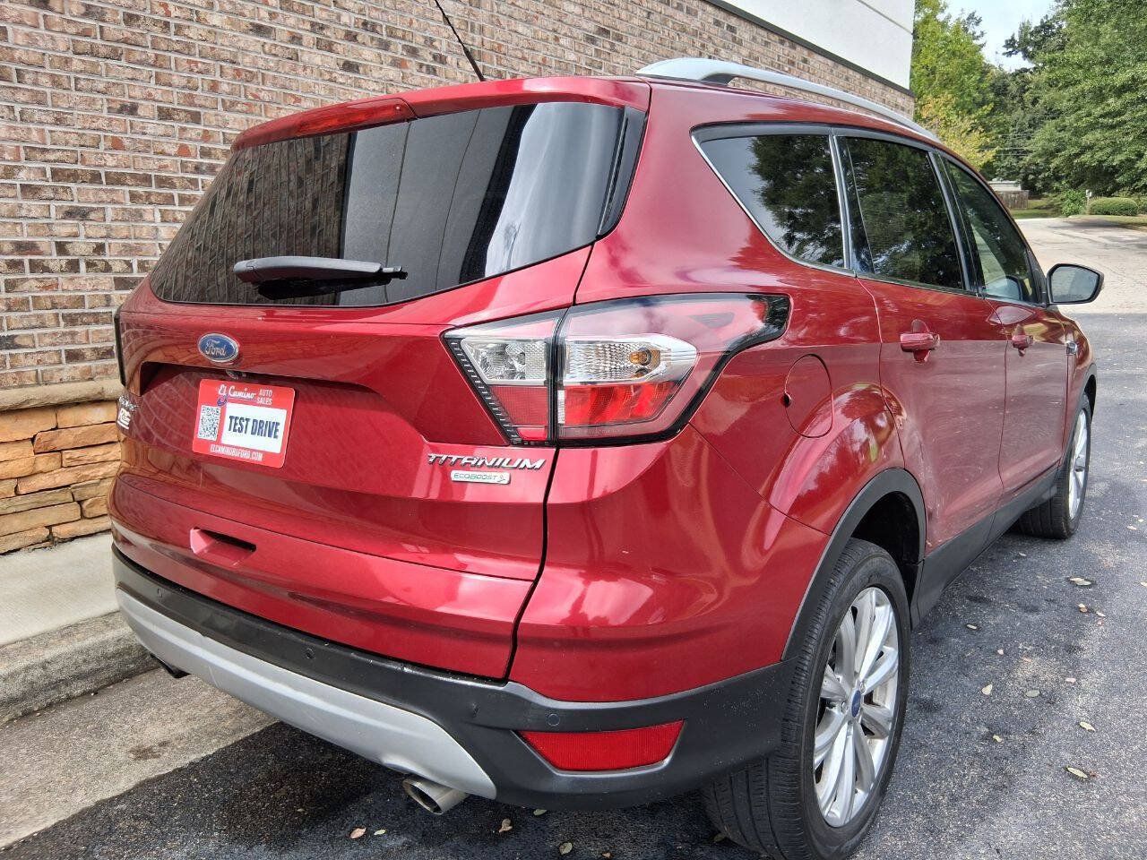 Used 2017 Ford Escape Titanium FWD image 5
