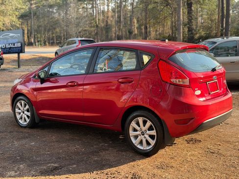 Used 2011 Ford Fiesta SE w/ 202A Rapid Spec Order Code image 7