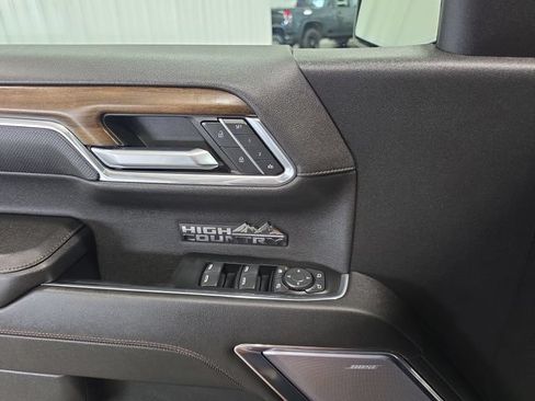 Used 2024 Chevrolet Silverado 1500 High Country w/ Technology Package AWD/4WD image 20