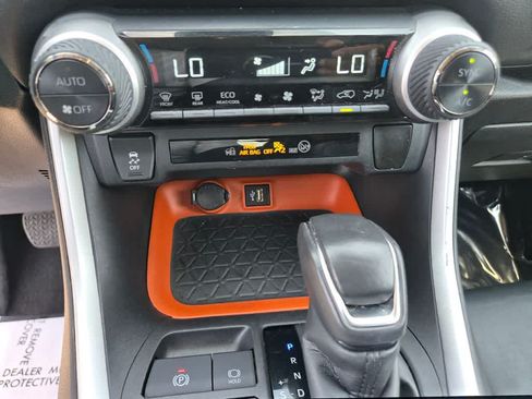 Used 2024 Toyota RAV4 Adventure AWD/4WD image 15