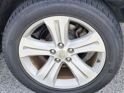 Used 2013 Toyota Highlander Limited image 10