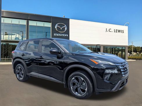 Used 2024 Nissan Rogue SV FWD image 1