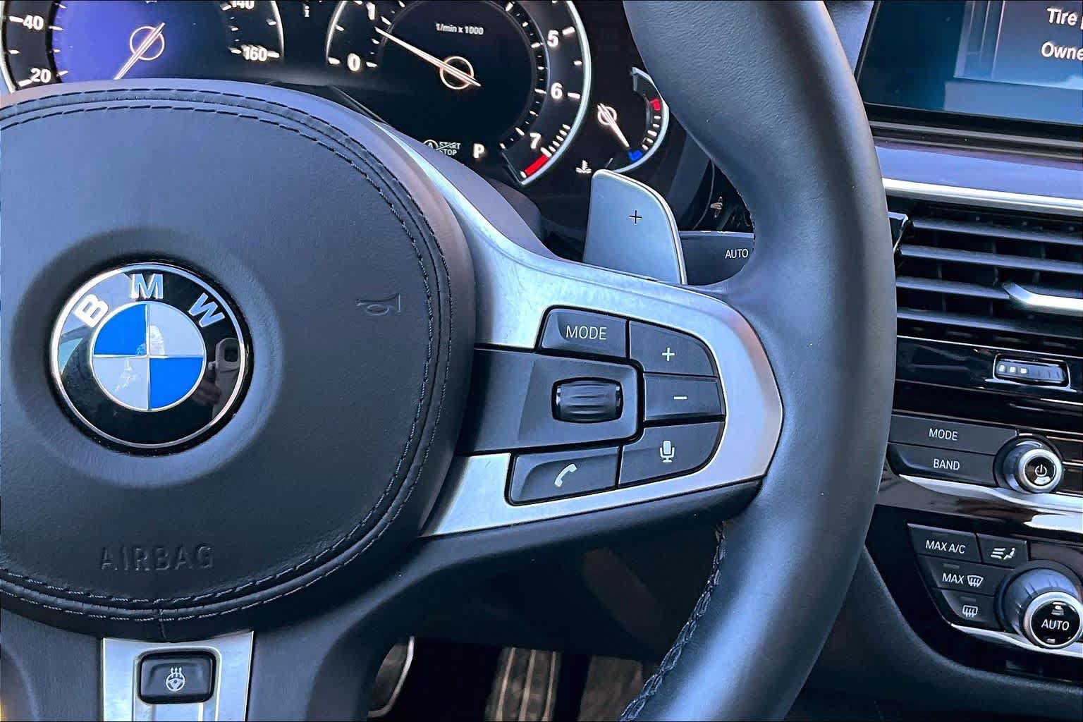 Used 2019 BMW 540i w/ M Sport Package RWD image 26