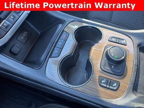 Used 2023 GMC Acadia SLE w/ Driver Convenience Package image 5