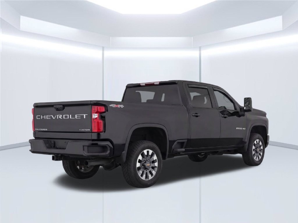 Used 2024 Chevrolet Silverado 2500 Custom w/ Custom Convenience Package AWD/4WD image 4