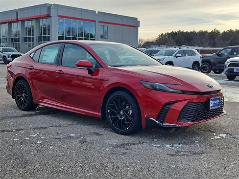 New 2026 Toyota Camry Hybrid image 3