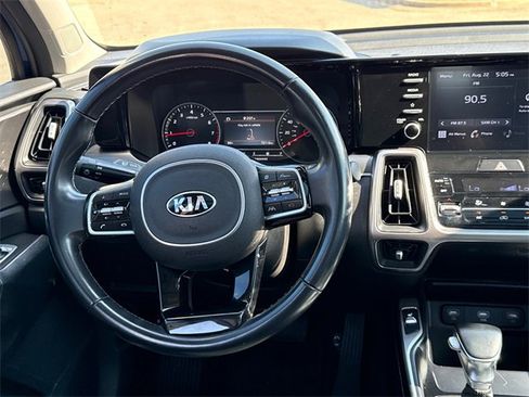 Used 2021 Kia Sorento S w/ Panoramic Sunroof Package image 14
