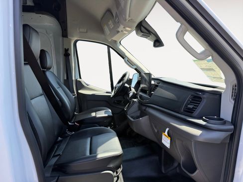 New 2026 Ford Transit 250 148 High Roof RWD image 17