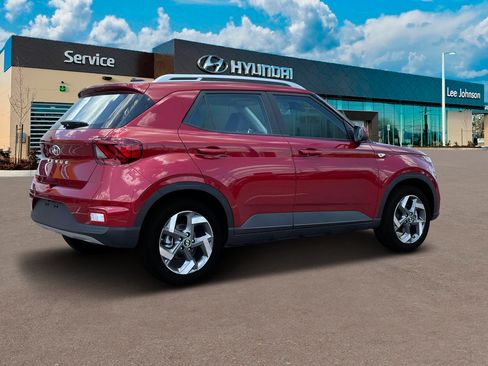 Certified 2025 Hyundai Venue Limited FWD image 8