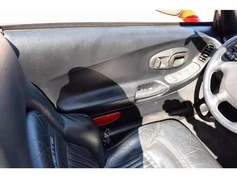 Used 2001 Chevrolet Corvette Convertible w/ Preferred Equipment Group2 image 15