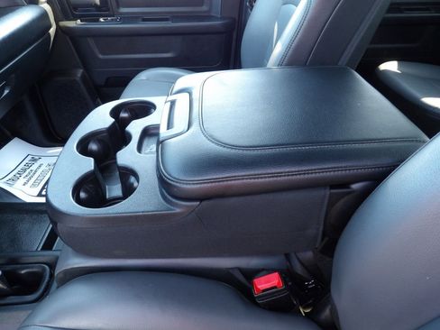 Used 2022 RAM 3500 Tradesman w/ Chrome Appearance Group AWD/4WD image 27